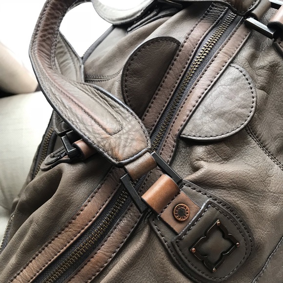 BCBG MaxAzria Vermillion satchel- gray /💯% leather - Picture 6 of 8